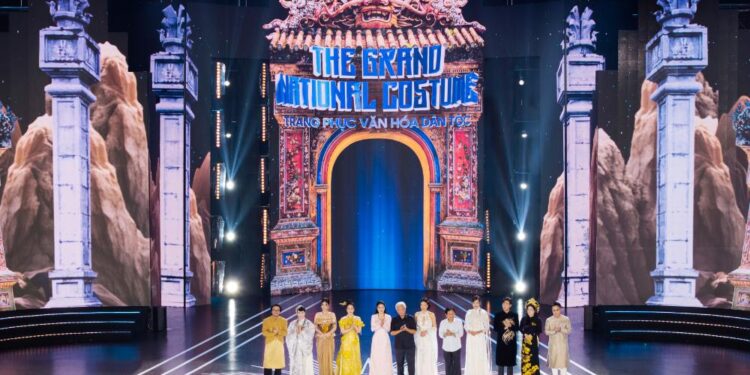 Đêm thi Trang Phục Văn Hoá Dân Tộc Miss Grand Vietnam 2025: Tôn vinh làng nghề, di sản và bản sắc Việt