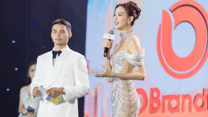 Hết nhiệm kỳ Quế Anh khoe giọng hát ngọt ngào, Hoa hậu Bảo Ngọc tỏa sáng với vẻ đẹp tri thức