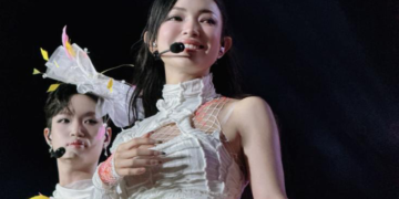 TỪ FASHION ICON ĐẾN NGHỆ SĨ TRÌNH DIỄN: CHÂU BÙI CHÍNH THỨC BƯỚC RA ÁNH ĐÈN SÂN KHẤU