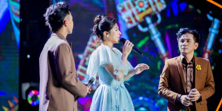 Bảo Yến – Đăng Châu hát Bước qua mùa cô đơn, mang đến “bữa tiệc âm nhạc” cho chương trình