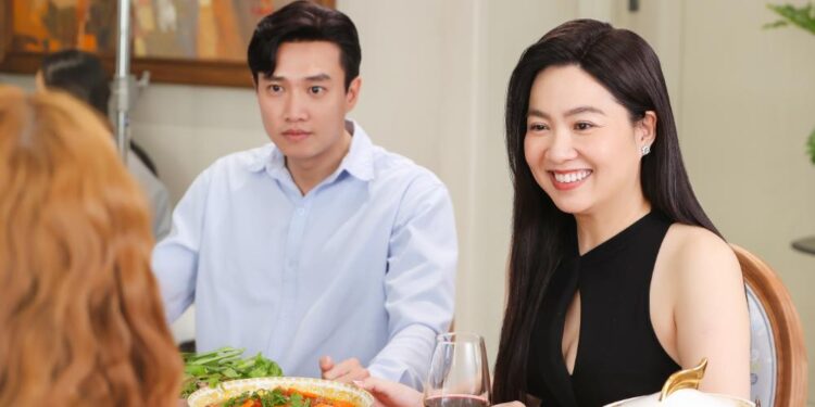 Chị Ngã Em Nâng hé lộ màn khịa nhau đỉnh cao giữa Lê Khánh và Uyển Ân