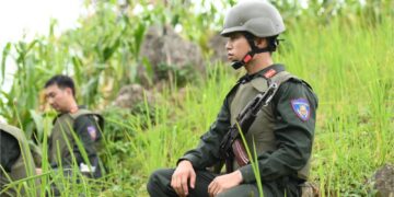 MONO vượt rừng, thâm nhập địa bàn nguy hiểm trong “Chiến sĩ quả cảm”