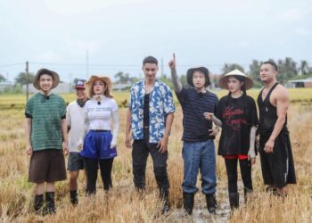 Chi Pu bỗng “công dung ngôn hạnh”, Hương Giang gặp “ác mộng” nấu nướng tại Tập 2 Hàng Xóm Mới