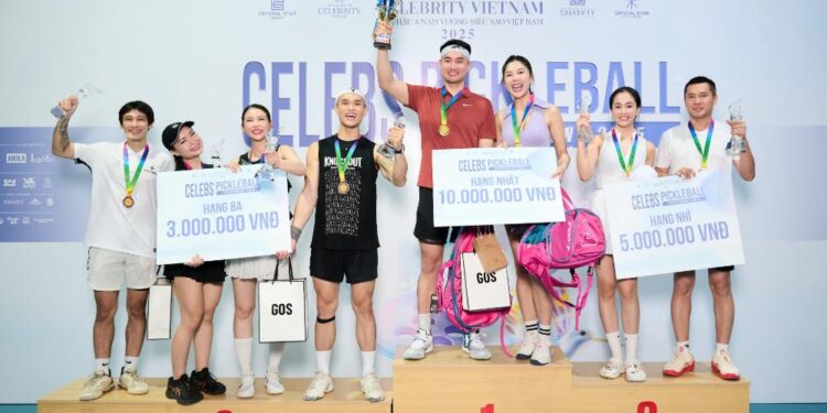 Con dâu tỷ phú Hoàng Kiều – Đào Lan Phương, Kiều Thuý Hằng, Nikky Đỗ và loạt sao Việt “cháy hết mình” tại Celebs Pickleball Tournament 2025