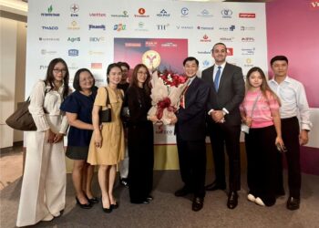 Doanh nhân Johnathan Hạnh Nguyễn: Doanh nhân không chỉ tạo ra giá trị kinh tế, mà còn phải gắn sự phát triển của doanh nghiệp với sự phát triển của đất nước và cộng đồng