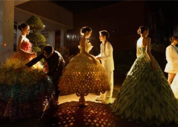 Triển lãm của NTK Nguyễn Minh Công: Thu hút hơn 10.000 lượt khách, lập thành tích khủng