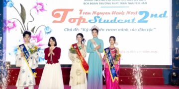 Hoa Hậu Di Sản Áo Dài Việt Nam Hoàng Châu Anh góp mặt trong đêm chung kết “Trần Nguyên Hãn’s Next Top Student” lần thứ 2