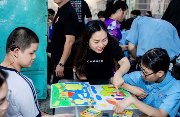 “Ươm mầm nụ cười” mang yêu thương đến Trường chuyên biệt Khiếm Thính Hy Vọng – TP. Hồ Chí Minh