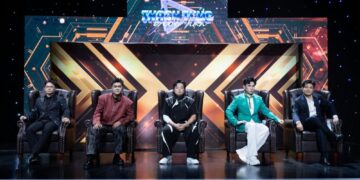 Producer Chí Tâm và Red được giám khảo Nguyễn Văn Chung tấm tắc khen khi làm mới ca khúc của nhạc sĩ Trịnh Công Sơn