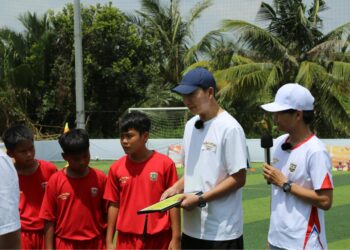 HLV Kim Sang Sik dành tâm huyết cho Cầu thủ nhí 2025, kỳ vọng sẽ có những Quang Hải, Duy Mạnh trong tương lai