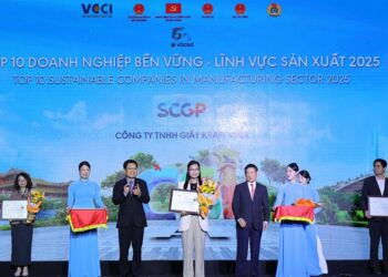 SCG và 7 Công ty thành viên Tiên phong Phát triển Bền vững, được Vinh danh Top 100 Doanh nghiệp Bền vững 2025 nhờ chiến lược ESG nhất quán và sáng kiến Net Zero