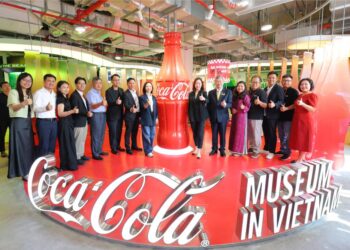 Công ty Coca-Cola Việt Nam xác lập kỷ lục Việt Nam với tác phẩm Nghệ thuật làm từ bao bì nhựa tái chế lớn nhất