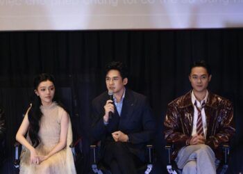 Thúy Diễm: “Tôi xót khi ông xã nhịn cơm, cắt tinh bột hoàn toàn để giảm 5kg đóng phim “Hoàng tử quỷ”