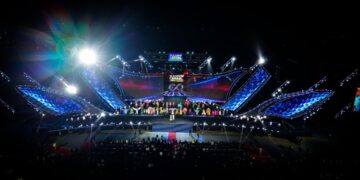 Hơn 70 Hoa Hậu Quốc Tế diện áo dài, đeo sash xuất hiện ấn tượng tại khai mạc Lễ Hội Trà Quốc Tế – World T.E.A Fest 2025