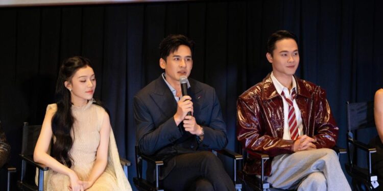 Thảm đỏ công chiếu Hoàng Tử Quỷ cực hot: Dàn “Anh Trai” đổ bộ cùng Trường Giang, Thu Trang, Tiến Luật, Quang Tuấn, Ninh Dương Lan Ngọc