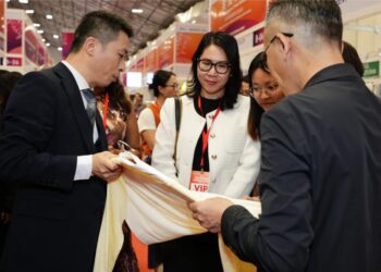 Asia Fashion (Viet Nam) Show 2025:  Nền tảng xúc tiến thương mại quan trọng của ngành thời trang châu Á