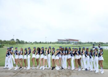 Dàn người đẹp Miss Cosmo 2025 tặng 50 xe đạp và học bổng khuyến học cho các em học sinh khó khăn tại xã Đức Huệ, Tây Ninh