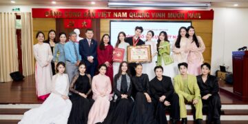 NTK Nguyễn Minh Công tạo nên kỳ tích chưa từng có với 2 lần nhận kỷ lục Việt Nam