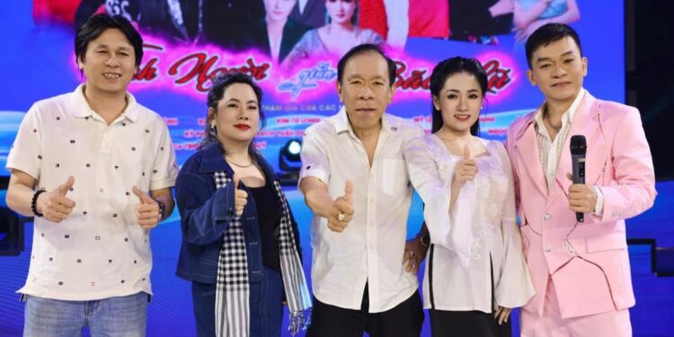 Ngọc Sơn, Hiền Mai, Đàm Vĩnh Hưng, Nguyên Vũ, Thy Nhung, Ngọc Ánh, Quang Hà, Kỳ Phương, Quách Tuấn Du cùng nhiều nghệ sĩ nổi tiếng đồng hành với chương trình “Tình người giữa bão lũ”