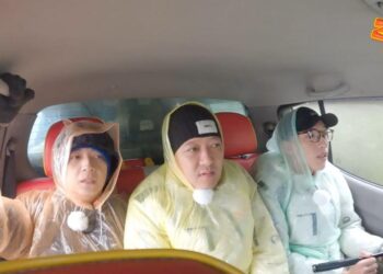 Dương Lâm đam mê quay vlog bất chấp địa hình, nhiệt tình hỗ trợ chú Sáu đẩy xe bị lún bùn