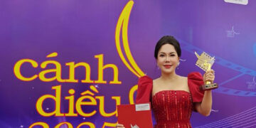 Vai Hai Nhị giúp Việt Hương tiếp tục gặt hái Giải Thưởng Điện Ảnh