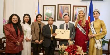MISS COSMO 2025 YOLINA LINDQUIST và RUNNER-UP CHELSEA FERNANDEZ ghi dấu 10 ngày đầu nhiệm kỳ với media tour và hoạt động cùng SMILE TRAIN