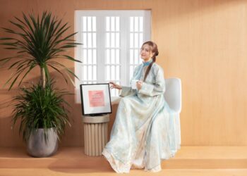 Sản phẩm “nhìn lại” 30 năm rực rỡ của Hoàng Thùy Linh ra mắt vào dịp Tết nguyên đán