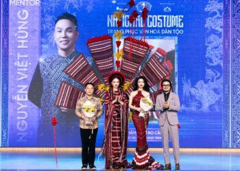 Á hậu Thu Ngân công bố Trang phục Dân tộc và Đầm Dạ hội thi Hoa Hậu Liên Lục Địa