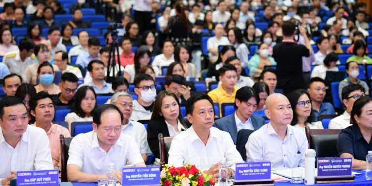 Gần 300 hộ kinh doanh tham gia chương trình tương tác  “Lên số – Lên đời” lần 5