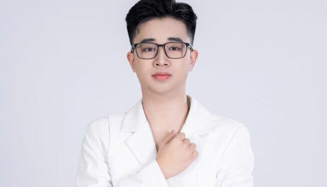 Kiều Vũ Nhật Anh tỏa sáng với danh hiệu Nam Ca sĩ được Yêu Thích Nhất tại Búp Sen Vàng