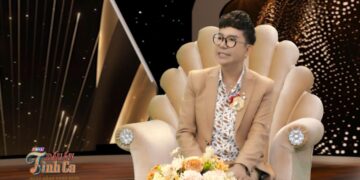 Ca sĩ Long Nhật từng được đồng nghiệp Ngọc Thúy tặng 5 phân vàng để đeo tay