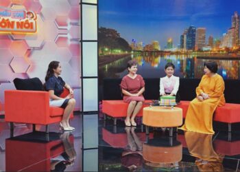 Bé gái nghỉ học gần 3 năm vì bệnh, chỉ mong ba mẹ luôn yêu thương mình