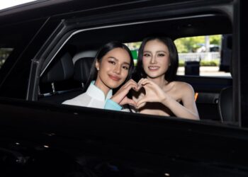 Hoa Hậu Ý Nhi rạng rỡ đón đương kim Miss World Opal Suchata đến Việt Nam dự chung kết Miss World Vietnam 2025