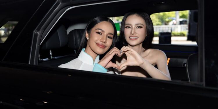 Hoa Hậu Ý Nhi rạng rỡ đón đương kim Miss World Opal Suchata đến Việt Nam dự chung kết Miss World Vietnam 2025