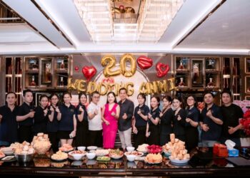 20 năm ngày cưới ngập tràn lãng mạn của Hoa hậu Hoàng Thanh Nga và doanh nhân Lư Hoàng Phong   