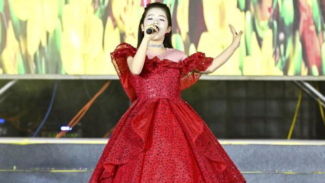 Hoàng Gia Hân xuất sắc chinh phục danh hiệu “Tài năng tỏa sáng” tại Búp Sen Vàng