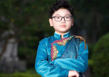 Tỏa sáng từ tri thức đến sân khấu: Minh Khang- MC Nhí Nam Triển Vọng của giải thưởng Búp Sen Vàng