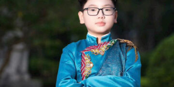 Tỏa sáng từ tri thức đến sân khấu: Minh Khang- MC Nhí Nam Triển Vọng của giải thưởng Búp Sen Vàng