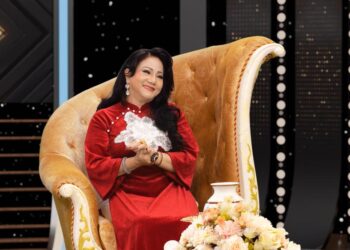 Kỷ lục của ca sĩ Ngọc Ánh: Một mình hát 22 bài liên tục trong liveshow, cháy vé 4 đêm liền
