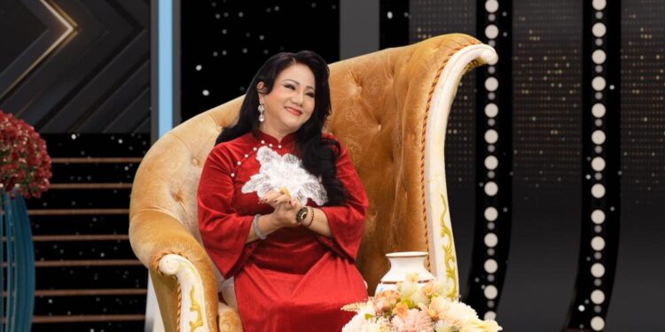 Kỷ lục của ca sĩ Ngọc Ánh: Một mình hát 22 bài liên tục trong liveshow, cháy vé 4 đêm liền