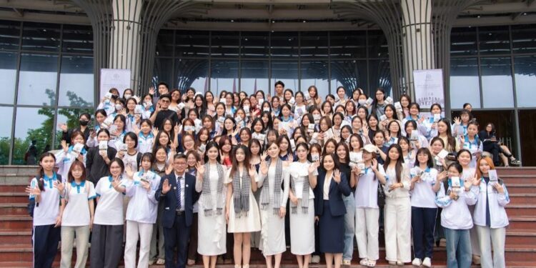 Hành trình Từ Trái Tim khơi dậy tinh thần lập thân, khởi nghiệp cho sinh viên