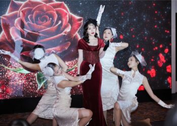 Hoa Hậu Kiều Duy song ca cùng nghệ sĩ Thượng Hải, hát loạt hit kinh điển