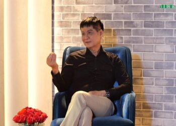 Người Thứ 3: Gia đình hình mẫu thành đạt, chồng vẫn lén lút ngoại tình với gái 2k