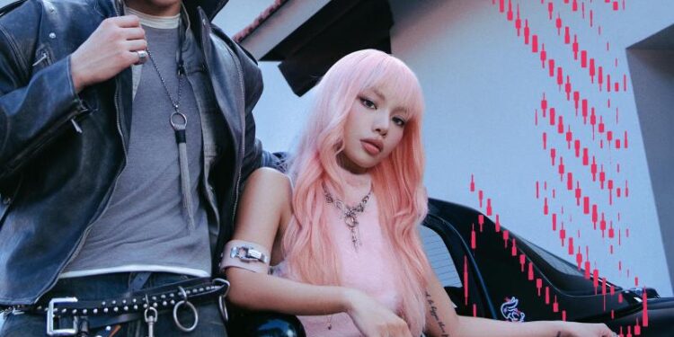 Poster vừa lên, fan đã “đào” ra danh tính anh trai Philippines: Vũ Thảo My bắt tay trưởng nhóm BGYO trong MV mới