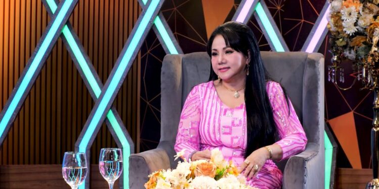 Phía sau hào quang “mua vàng bằng cát-xê”, danh ca Ngọc Ánh nói gì về triết lý sinh tồn của một ngôi sao bán vé?