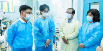 Phó Chủ tịch UBND TP.HCM Nguyễn Mạnh Cường, Ca sĩ Hà Anh Tuấn và chương trình Chồi Việt Nam đồng hành hỗ trợ ca ghép gan cho bệnh nhi