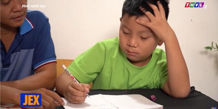 Câu Chuyện Cuộc Sống: Giữ hòa khí gia đình trong nhịp sống bận rộn