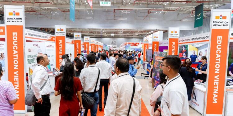 Từ lớp học đến hạ tầng thông minh: Chuỗi sự kiện quốc tế hội tụ ba trụ cột của đô thị tương lai