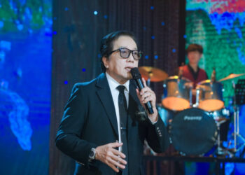 Danh ca Elvis Phương trở lại với bản tình ca hoài niệm Bài thơ cuối cùng
