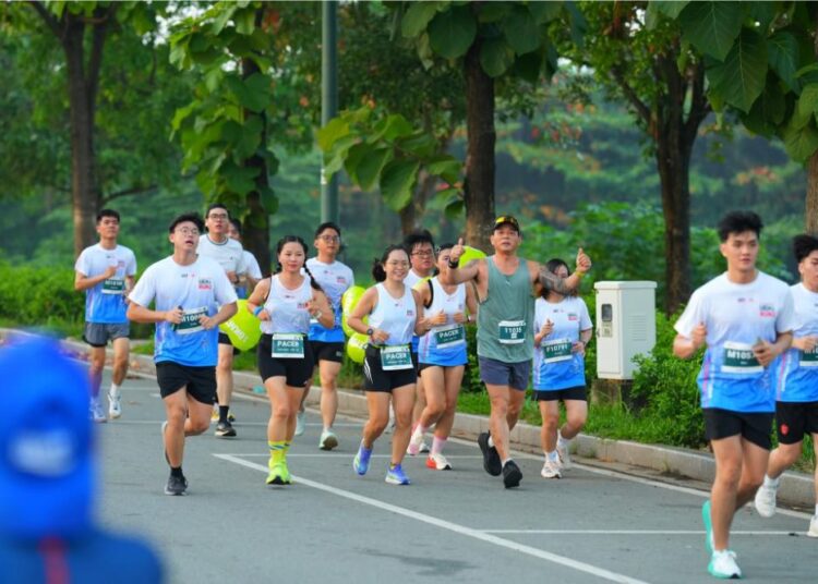4.000 Runners cùng viết nên đường chạy  “Tri Thức – Con Người – Tương Lai” tại UEH Run Half Marathon 2026
